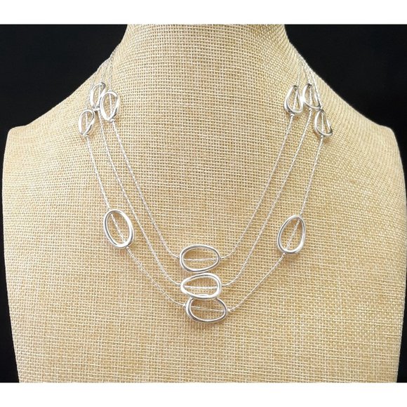 Three Strand Silver Tone Modernist Ovals Layered Necklace - Picture 5 of 5